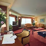 Grand Hotel