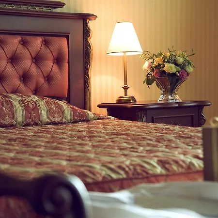 Hotel Grand