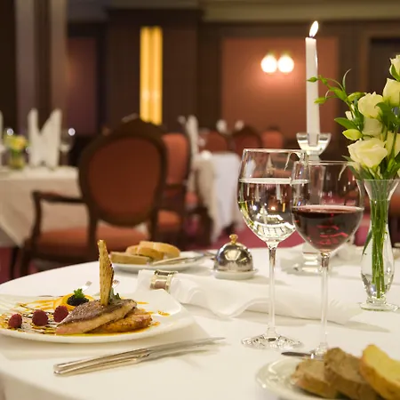 Отель Grand 5*