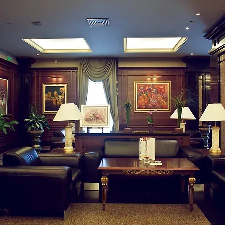 Hotel Grand