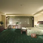 Хотел Grand
