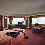 Grand 5*